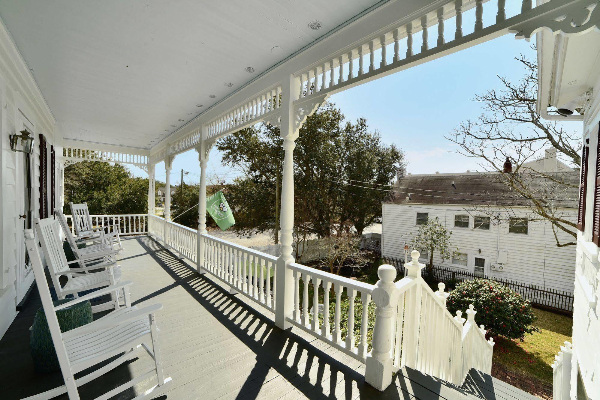 Pecan Tree Inn Beaufort Экстерьер фото