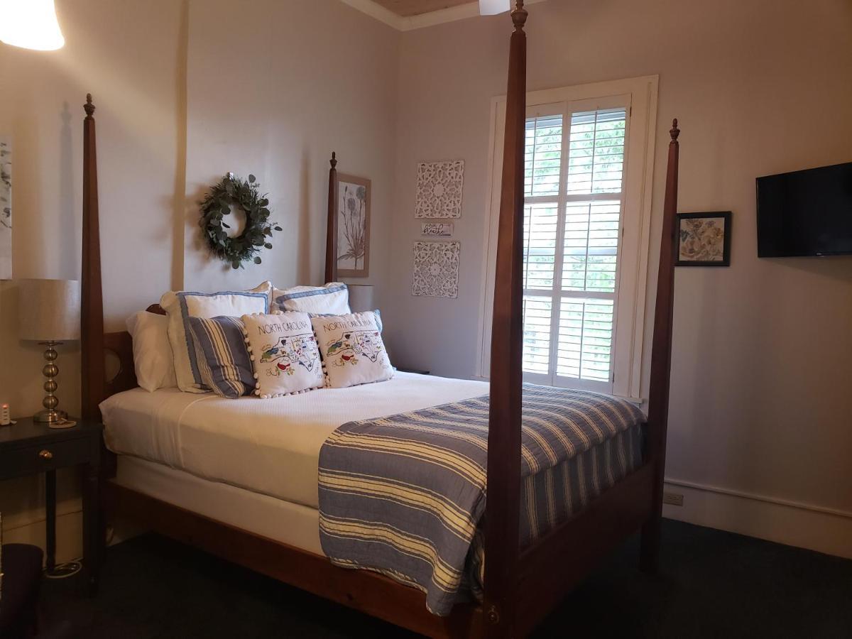 Pecan Tree Inn Beaufort Экстерьер фото